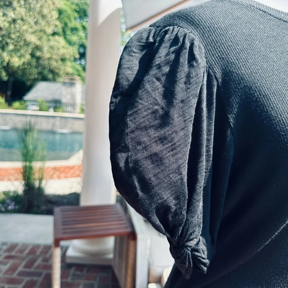 GOLDIE Women’s Black Mutton Sleeve Tee Size L - Picture 4 of 12